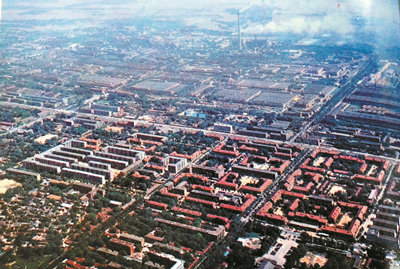 洛阳一拖厂房在20世纪50年代初期属于我国第一流工业建筑(图1)